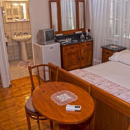 Marina Rooms Komiža Kamer foto