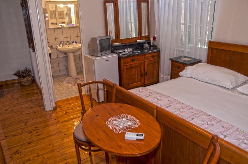 Marina Rooms Komiža Kamer foto